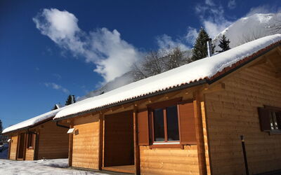 Presseggen 642: Ciel, Nuage, Propriété, Neige, Bâtiment, Fenêtre, Bois, Arbre, Pente, Maison