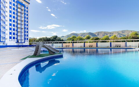 Oropesa del Mar 115: L'Eau, Ciel, Propriété, Bâtiment, Nuage, Bleu, Bleu Azur, Piscine, Arbre, Loisir