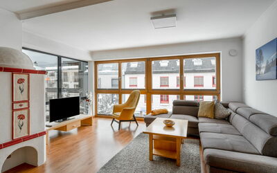 Appartement 2 29.2: Meubles, Cadre, Table, Canapé, Propriété, Bois, Fenêtre, Design Intérieur, Confort, Salon