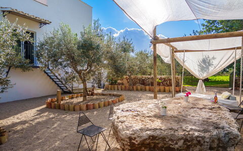 Can Passos: Ciel, Plante, Nuage, Arbre, Bâtiment, Chalet, Loisir, Ombre, Façade, Paysage