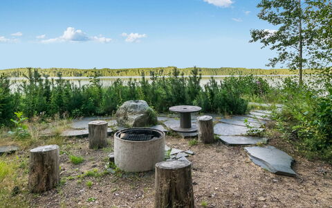 Torniniemi: Communauté Des Plantes, Mobilier De Jardin, Tableau De Plein Air, Jardin, Matériau Naturel, Banc, Parc, Extérieur Banc, Table De Pique-Nique