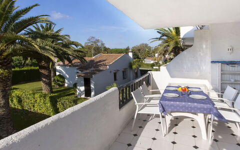 Blue Ducado de Golf: Zone Résidentielle, Ombre, Balcon, Biens, Hacienda, Aménagement Paysager, Villa, Recours, Piscine