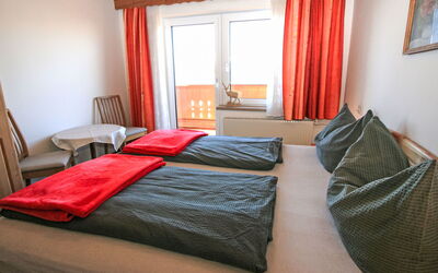 Unterflöber 755.1: Meubles, Bois, Design Intérieur, Sol, Chambre, Linge, Sol, Pièce, Lit, Drap De Lit