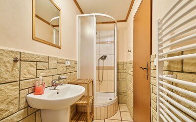 Logement:&nbsp;Chlívce U Hronova 10.1