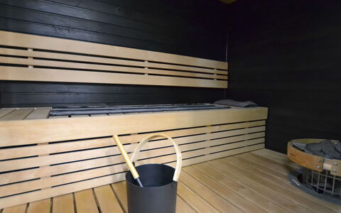 Tonttutahko 20 a: Lit, Meubles, Chambre, Design Intérieur, Literie, Drap De Lit, Sol, Bois, Sol, Pièce