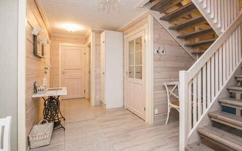 Tyssinniemi: Lit, Meubles, Chambre, Design Intérieur, Literie, Drap De Lit, Sol, Bois, Sol, Pièce