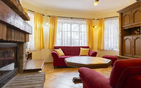 Tamas: Design Intérieur, Meubles, Plafond, Sol, Sol, Canapé, Pièce, Salon, Domicile
