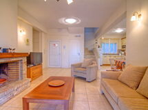 Gerani Villa i