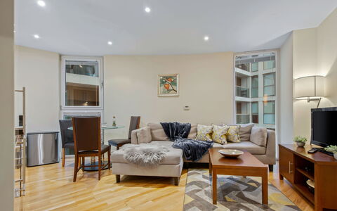 Logement:&nbsp;Amber Court 1 302.1