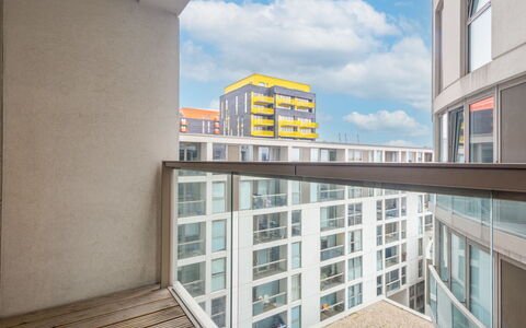 Canary Wharf 302: Appartement, Architecture, Composite, Verre, Condominium, Bâtiment Commercial, Béton, Balcon, Daylighting