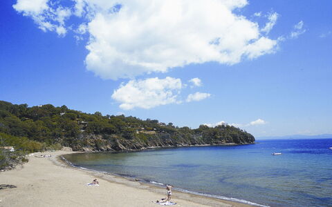 Capoliveri 280: Nuage, L'Eau, Ciel, Jour, Bleu Azur, Bleu, Paysage Naturel, Plage, Cumulus, Cotiers Et Relief Océaniques