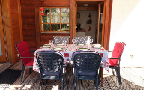 L'Aïeul: Meubles, Propriété, Chaise, Fenêtre, Bois, Design Intérieur, Architecture, Bâtiment, Sol, Sol