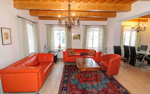 Frilo: Meubles, Canapé, Propriété, Chaise, Cadre, Table, Bois, Design Intérieur, Éclairage, Orange