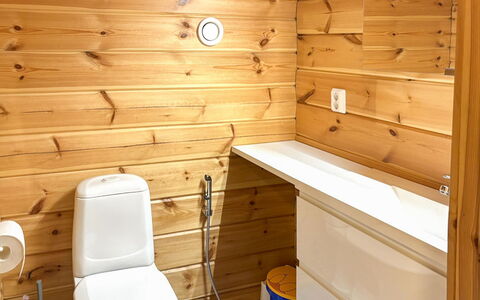 Tahkontupa: Siège De Toilette, Sol, Bois, Toilette, Sol, Luminaire Plomberie, Design Intérieur, Salle De Bains, Plomberie, Pièce