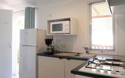 Porto Cesareo 604: Evier, Cabinetry, Propriété, Évier, Fenêtre, Appareil De Cuisine, Comptoir, Robinet, Gaz Poele, Cuisine