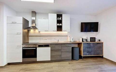 Apart Annabell: Meubles, Cabinetry, Comptoir, Cuisine, Appareil De Cuisine, Sol, Design Intérieur, Bois, Principaux Appliance, Plafond