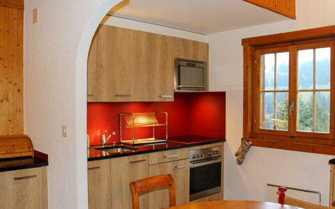 Chalet 969: Cabinetry, Meubles, Comptoir, Propriété, Table, Fenêtre, Bois, Cuisine, Design Intérieur, Appareil De Cuisine