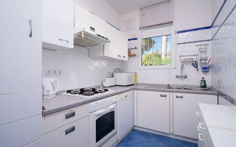 Salamanca: Cabinetry, Comptoir, Propriété, Robinet, Évier, Evier, Bleu, Cuisinière, Cuisine, Design Intérieur