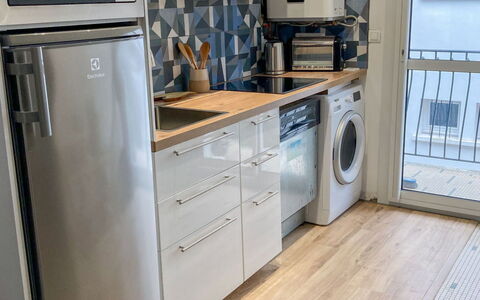 Hossegor 355: Cabinetry, Comptoir, Appareil De Cuisine, Cuisinière, Cuisine, Électroménager, Bois, Four Micro-Onde, Le Fourneau, Sol