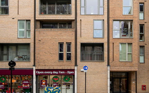 Great Suffolk Street, Waterloo: Bâtiment, Fenêtre, Design Urbain, Quartier, Mur, Brique, Zone Résidentielle, Condominium, Façade