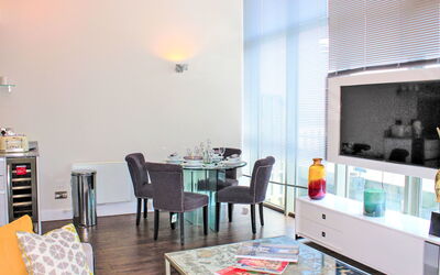 Logement:&nbsp;Lawrence House 303.2