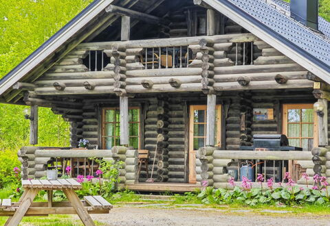 Heinäsorsa: Zone Rurale, Station De Montagne, Village, Chaîne De Montagnes, Vallée, Village De Montagne, Alpes, Eco Hôtel, Balcon, Hôtel