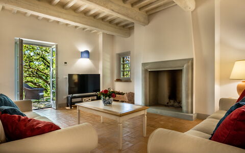 Villa Lucarella: Meubles, Design Intérieur, Mur, Sol, Bois, Plafond, Pièce, Domicile, Sol, Salon