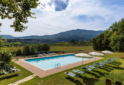 Palazzo Bello: Montagne, Colline, Piscine, Chaîne De Montagnes, Mobilier De Jardin, Eco Hôtel, Ferme, Biens, Recours, Hacienda