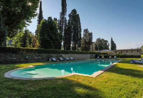 Villa Vaccoli: L'Eau, Ciel, Plante, Piscine, Bleu Azur, Paysage Naturel, Plan D'Eau, Arbre, Herbe, Ombre
