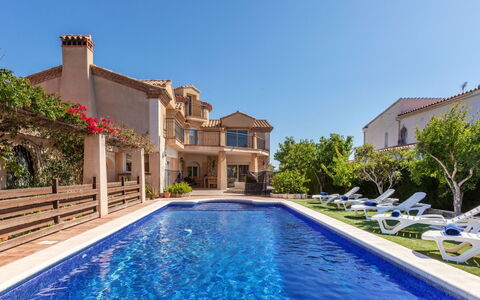 Villa Cantos: Zone Résidentielle, Piscine, Biens, Domicile, Manoir, Villa, Recours, Loisir, Hacienda, Aménagement Paysager