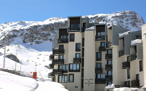 Tignes 340: Ciel, Neige, Bâtiment, Montagne, Fenêtre, Blanc, Pente, Architecture, Design Urbain, Maison