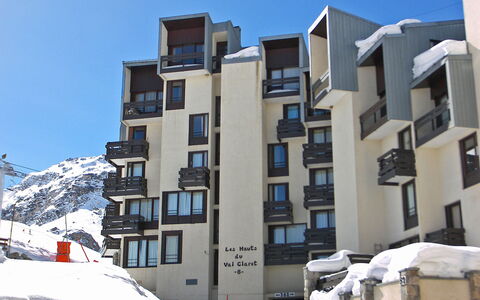 Tignes 340: Ciel, Bâtiment, Jour, Propriété, Fenêtre, Neige, Design Urbain, Quartier, Zone Résidentielle, Condominium