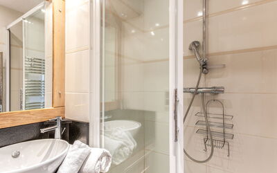 Logement:&nbsp;Le Bec Rouge (Le Lac) 480.9