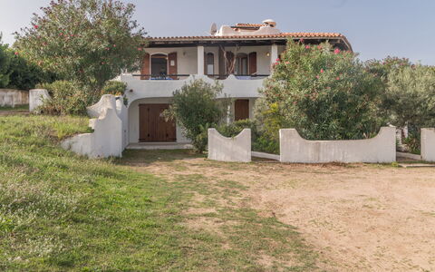 Tipo B: Neige, Ciel, Bâtiment, Fenêtre, Montagne, Bois, Pente, Maison, Loisir, Chalet
