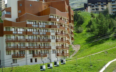 Boëdette 109 a 500.6: Bâtiment, Propriété, Plante, Fenêtre, Végétation, Lot Terre, Design Urbain, Arbre, Herbe, Condominium