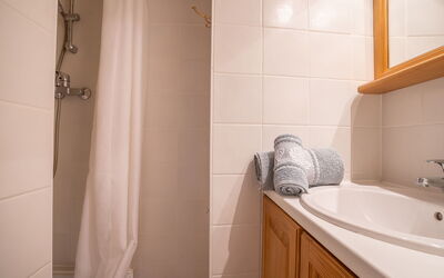 Logement:&nbsp;Origanes 226 200.4