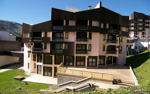 Soldanelles 413 B: Propriété, Zone Résidentielle, Bâtiment, Architecture, Maison, Appartement, Immobilier, Usage Mixte, Design Urbain, Domicile