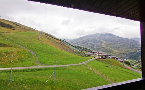 Soldanelles 413 B: Vert, Montagnes, Montagnes Relief, Montagne, Herbe, Prairie, Ciel, Station De Montagne, Chaîne De Montagnes, Pente
