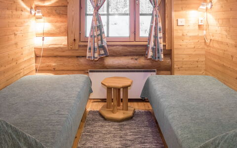 Mänty: Bois, Sol, Tache De Bois, Cabane En Rondins, Dur, Plafond, Planche, Lit Superposé, Lit, Chambre