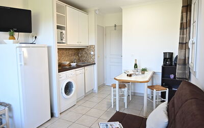 Logement:&nbsp;Le Village C3 215 400.77