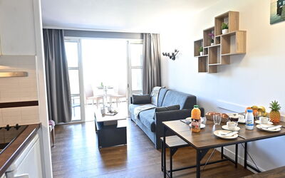Logement:&nbsp;Le Village (C7 351) 400.14