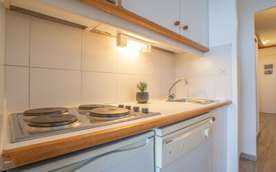 Logement:&nbsp;Le Village (E1212) 400.25