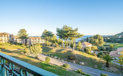 Logement:&nbsp;Le Village (C8 245) 400.11