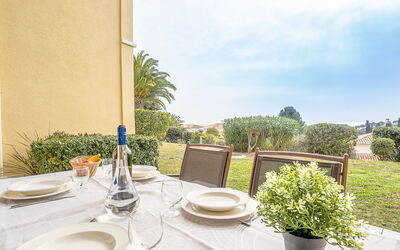Logement:&nbsp;Le Village (C4 008) 400.68