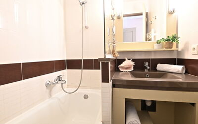 Logement:&nbsp;Le Village (C6013) 400.65