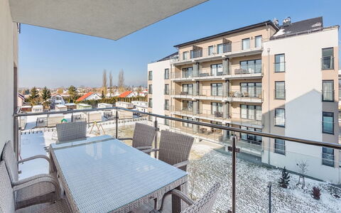 Pięć Mórz: Ciel, Bâtiment, Jour, Fenêtre, Propriété, Design Urbain, Condominium, Bloc Tour, Zone Résidentielle, Immobilier