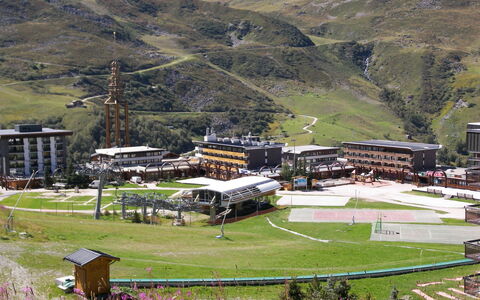 Oisans 37: Montagne, Montagnes, Plante, Paysage Naturel, Lot Terre, Bâtiment, Herbe, Pente, Paysage, Prairie
