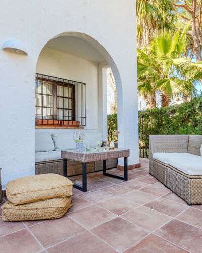Relax White House in Piverd 910.2