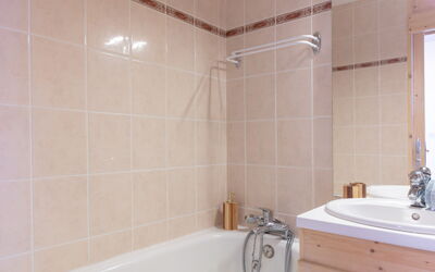 Logement:&nbsp;Brelin la Challe 832 400.17