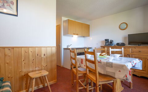 Logement:&nbsp;Sarvan 404 300.10